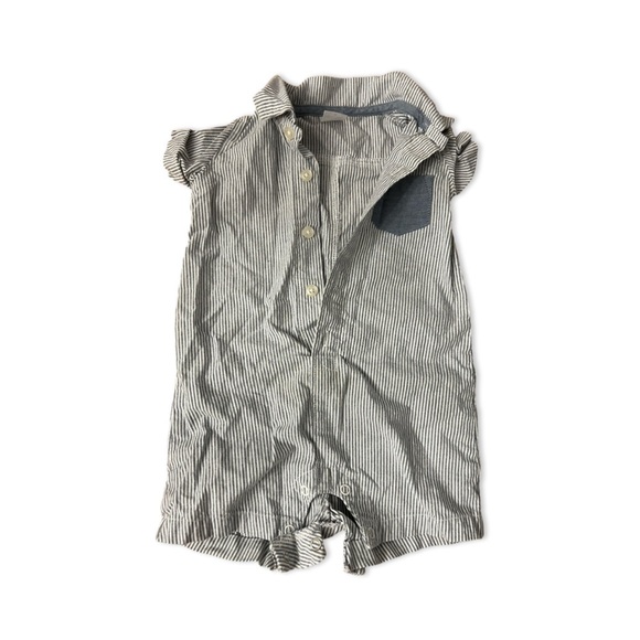 Lot of *5* Summer Rompers - Picture 3 of 8